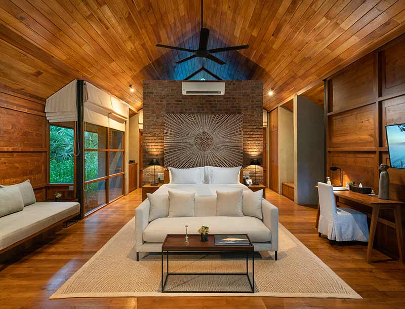 Taru Villas Maia Premier Chalet Room inner