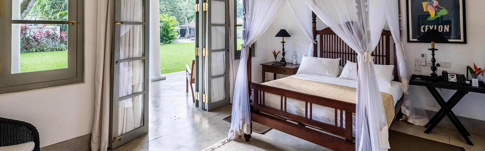 Taru Villas Verandah Room Inner View
