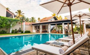 muse-pool-view-gal