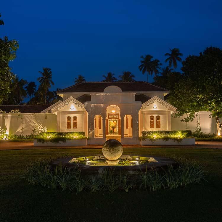 Entrance to the luxury villa, Riva - Taru Villas in Negombo 
